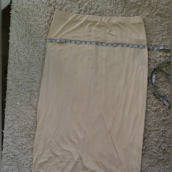 Off Shoulder Knit top/skirt set size 16 - Picture 7 of 8